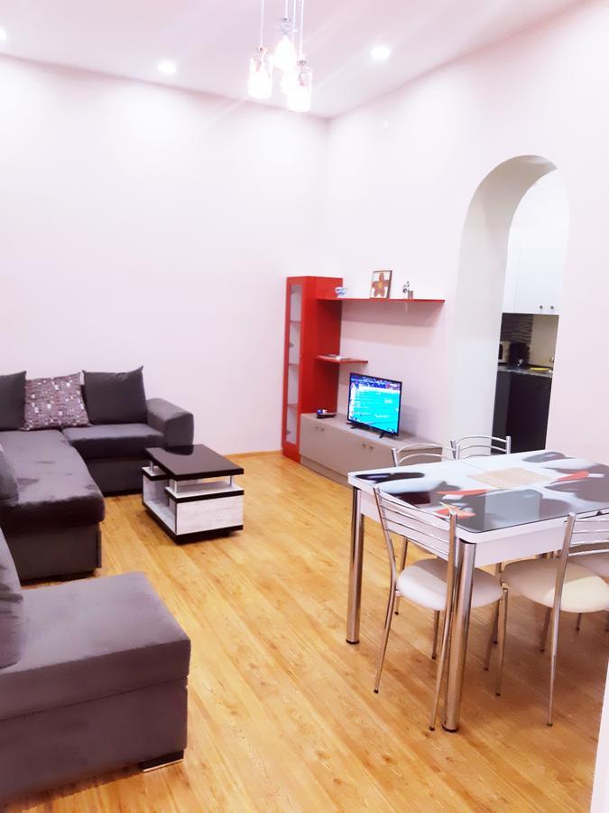 Keti'S Apartament Centre Of Old Tbilisi Bagian luar foto